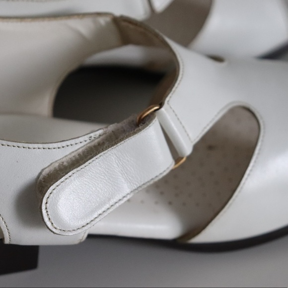 SAS White Sandals / 6.5 - Picture 10 of 13